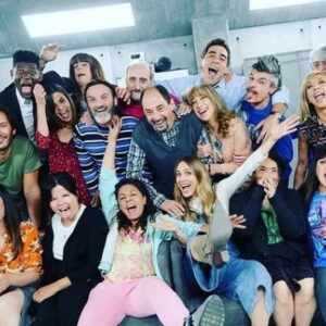 Jordi Sánchez Instagram - Esta serie no me da más que alegrías . . .  #LQSA (@premiosondas 2022) 
Equipo querido, muchas felicidades!