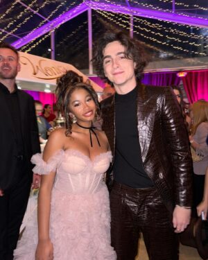 Jordyn Curet Instagram - @wonkamovie 🍫
.
.
.
.
@wonkamovie thank you for inviting me! This cast is absolutely incredible. And a special congratulations to my friend @calahlane 🥹 so proud of you sis!! 
.
.
.
#jordyncuret #wonkalapremiere #wonkapremiere #wonka #timotheechalamet #calahlane #mayhementertainmentpr #dbatalent