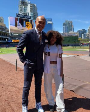 Jordyn Curet Instagram - THANK YOU @padres FOR THIS OPPORTUNITY!!! i had sm fun and loved singing for you all 🫶 thank you so much @lavocalstudio for coaching me, couldn’t have done it without you! HUGE THANK YOU TO MY AMAZING MANAGER @dbatalent ‼️
.
.
.
.
.
#jordyncuret #padres #sandiego #petcopark #sanddiegopadres #nationalanthem #mayhementertainmentpr #dbatalent