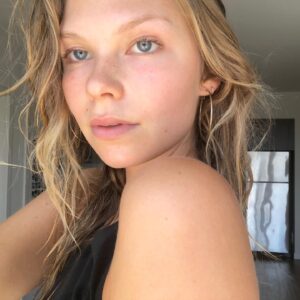 Jordyn Denning Instagram - jus me and the fridge keeping it cool