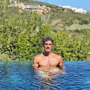 Actor Jorge Fernández HD Instagram Photos and Wallpapers August 2024