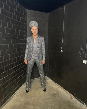 Jorge González Instagram - Hola Chicas y Chicos!

Time flies, and today is already the finale. Remember, your favorites need your support. May the best one win!

I want to thank @rtl_de @seapointproductions , the entire @letsdance family, my fellow jury members @motsimabuse @joachim_llambi , and my management team @sundanceexclusiveartists for an amazing season. And my partners  in crime @irina_kuss  @jose_benedi_fashion for  their dedication to the art of beauty and Fashion #letsdance #final #show