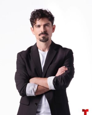 Jorge Luis Moreno Instagram - Ángel Olvera que bizne se traerá en @buscandoafrida estreno 26 de enero por @telemundo