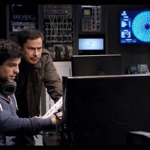 Jorge Luis Moreno Instagram - Ya está @peliculacygnus  en cartelera. Aprovechen este fin de semana que sí hay agua en los cines!! Je #estoescygnus #escuchalaseñal
