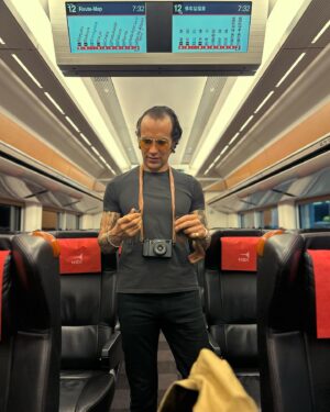 Jorge Poza Instagram - •TRAIN TO TOKYO• Side B