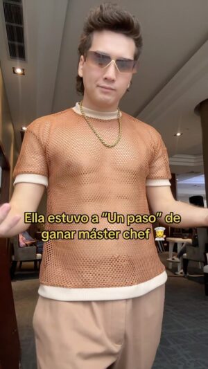 José Andrés Chiluiza Calderón Instagram - Un paso un paso ♥️ Escúchenla hoy domingo #Jandino #masterchef #yılda