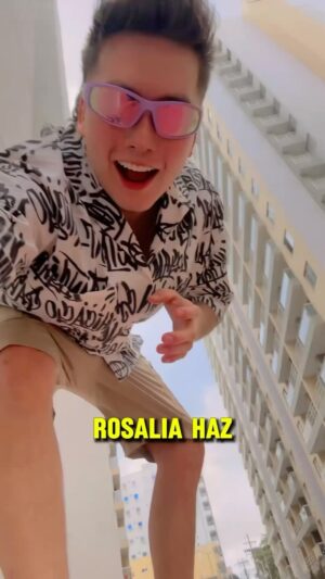 José Andrés Chiluiza Calderón Instagram - Te amamos rosa #Rosalia #Jandino ♥️