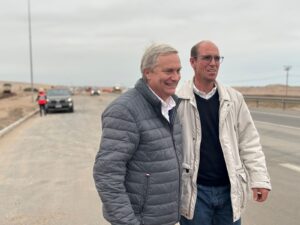 José Antonio Kast Instagram - Porque en Arica y Parinacota están cansados de vivir en la región más peligrosa de Chile, hoy presentamos a los candidatos Republicanos que van a Recuperar y Reconstruir una región más segura y en paz 🇨🇱 

Gracias  @dra.karlakepec  @stephanie_jeldrez_ortiz y @alexcastilloalcalde 

 #ARecuperarChile #Arica 📌