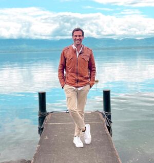 José Carlos Pereira Instagram - Mais um fim‑de‑semana bem passado… mais uma semana de trabalho.
Boa semana a todos.😘
.
.
#daysoff #goodtimes #clouds #sky #smile #friends #fun #weekend #backtoreality