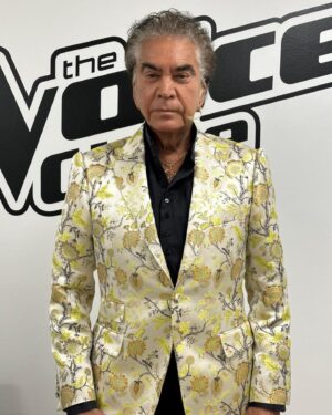 José Luis 'El Puma' Rodríguez Instagram - Encantado con este traje que hicieron mis amigos de @thehouseofsuitsmiami de manera exclusiva para las presentaciones de @thevoicechilevision