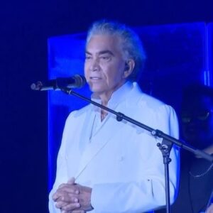 José Luis 'El Puma' Rodríguez Instagram - ¡GRACIAS MÉXICO! Feliz de estar acá en la celebración de tu independencia 🇲🇽 y gracias @televisa_espectaculos @televisa por esta nota. 

Suscribo cada palabra que les compartí en nuestro encuentro de anoche. 

Una producción de @cenitentertainment 

Agradecido @thehouseofsuitsmiami por este look.