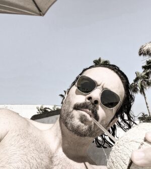 José María Torre Instagram - Siempre un placer regresar a Acapulco despues de la tragedia, es increíble ver el corazón que tiene este lugar que tanto queremos , su gente siempre para adelante , siempre chambeando , siempre con una sonrisa y siempre contando anécdotas!!! Aplauso total a la gente del @abiertomexicanodetenis  @mundoimperialmx que gran esfuerzo y tan bien logrado , a toda la gente involucrada que hacen que ya Acapulco esté listo para recibir a todo el mundo con brazos abiertos!!
Se llena el corazón!!!
#SiempreContigoAcapulco