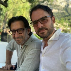 José María Yázpik Instagram - Cuando el par, mata la tercia. #Deia @manolocardona