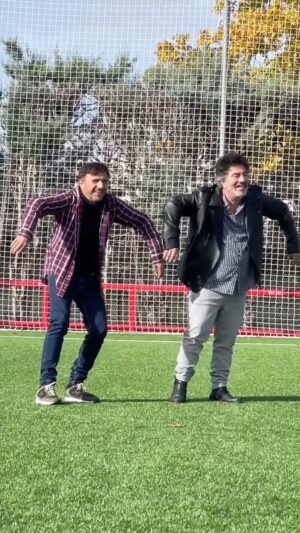 José Mota Instagram - Cuando te quejas al árbitro mas que @vinijr ⚽️🏟️... 🚨No te pierdas el sketch de fútbol con @agustinjimenez el 31 de diciembre a las 22:00 en @rtve 🚨