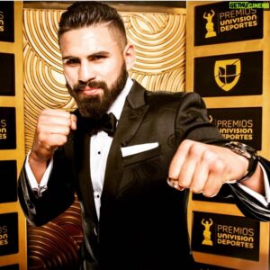 Jose Ramirez Instagram - Disfrutando de una buena noche. 
#PremiosUD #TeamRamirez #WBC #March17 #MSG