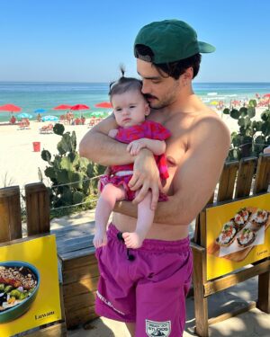 José Victor Pires Instagram - Eu e ela na posição que ela mais gosta! 🩷