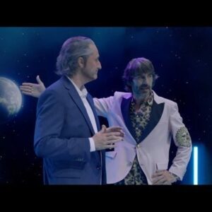 Josep Pedrerol Instagram - ¿Conocéis a este farsante?  Al menos tiene gracia… Pero no baila 🕺 ni canta 🐸 como yo 😉 Crack @raulperez_76
Ya podéis ver completo ‘Acceso Ilimitado Stories: Un Nuevo Ratchet’ en los canales de Youtube y Twitch de @PlayStationEs