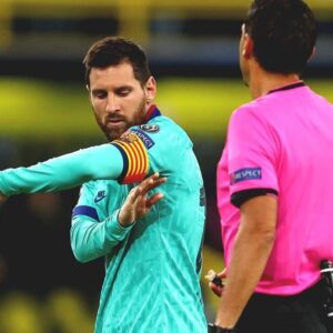 Josep Pedrerol Instagram - Este Barça me recuerda al equipo deprimido del final de la pasada temporada.