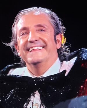 Josep Pedrerol Instagram - Tenemos que aprender a reírnos de nosotros mismos. 🤣🤣🤣🤣🤣🤣🤣Gracias @masksingera3
