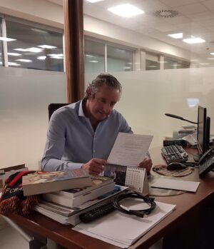 Josep Pedrerol Instagram - El Rincón de pensar #despacho #elchiringuito (Foto: @laligaderafa)