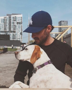 Joseph Cannata Instagram - Three dates this year,
shes been the best one 🤓⁣
⁣
#PuppyLove #KonaTheBirdHunter⁣
#JosephTheDogWhisperer #Toronto
#ThirdTimesACharm