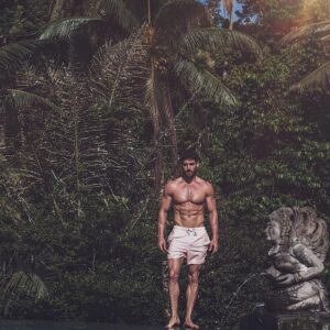 Joseph Cannata Instagram - The coconuts in Bali are real fresh 🌴🥥
#Bali #TheKayonResort #UBud #JosephOfTheJungle #TheBaliGuideLine #GettingUsedToThisBikiniLife