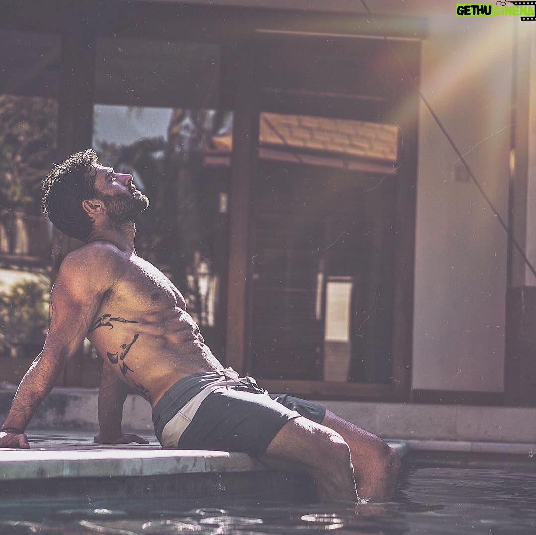 Joseph Cannata - 14.5K Likes - You feel me ? ☀️
#Bali #Seminyak #MeetMeAtTheSunrise