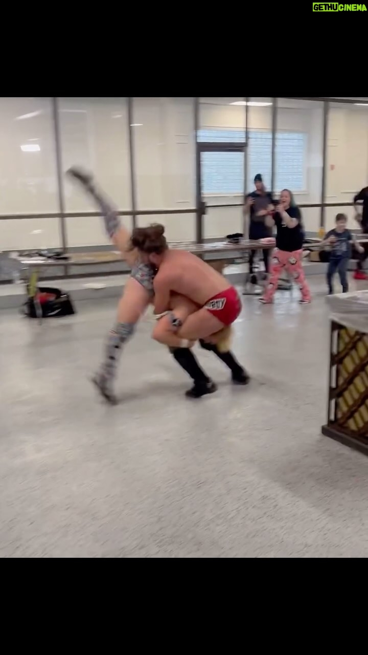 Joseph Janela - 1.9K Likes - Is this REAL Professional Wrestling? Let me know in the comments. @gamechangerwrestling @jackcartwheel
🎥: @thatdudetg
#GCW #roundandroundwego #RealGraps #prowrestling #indiewrestling