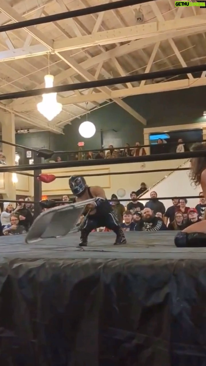 Joseph Janela - 1.8K Likes - I wrestled the smallest wrestler in the world and this is how it turned out….
@gamechangerwrestling @microman_oficial
Video: @chelle_belle_photography
#GCW #prowrestling #Wtf