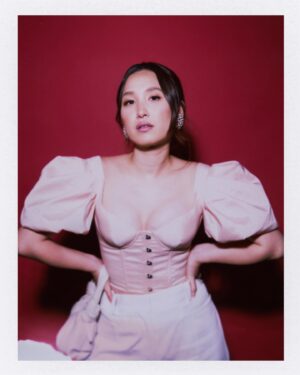 Joseph Lee Instagram - BEEF is now streaming @netflix 
A gargantuan, collaborative effort by @netflix , @a24 , cast, crew, directors, writers, EPs. (Countless others not featured above)

From the mind of @beherelater — a brilliant leader and storyteller.

📸 @emilysoto