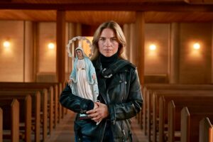Josephine Park Instagram - Skruk sæson 2 har premiere d.22 august. Jeg glæder mig meget til I skal se det⭐️❤️

@appletree.dk 
@amalie.naesby.fick 
@nikolajfeifer 
@dotriis 

Flot @nikolajtr