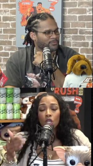 Josh Cribbs Instagram - How do you like your DoorDash Delivered⁉️

Leave it at the Door 🚪 or Handed to you🖐🏾 

#doordash #reels #delivery #deliveryfood #doordashdelivery #funnyreels