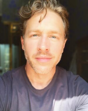 Josh Dallas Instagram - Good Morning IG! 🌞 #morning