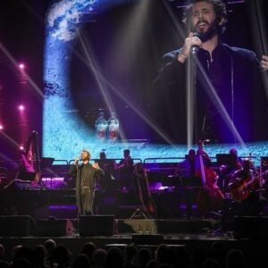 Josh Groban Instagram - A non-chronological jumble of June things!! I’m so bad at posting things in real time but I had a really busy fun month so far. Was honored to sing at the @fordstheatre gala honoring @speakerpelosi and celebrating arts education. Took a super cool tour of the Capitol and went to a party at @whitehouse where I stuffed a cocktail napkin in my pocket and forgot to leave it whoops I’m very sorry, White House. Then took my first ever trip to Indonesia where I joined @davidfoster & friends to sing for some INCREDIBLE Indonesian fans for the first time in my career. Thanks David and @colorasialive for the awesome opportunity and to everyone who sang along and gave me the warmest welcome. I promise I’ll be back soon!!! Last night played at @thundervalley’s new awesome venue for a one off concert which is always fun to do in the middle of recording to keep the engine going. I’m a little jet lagged but my heart is full from seeing friends old and new and singing for lots and lots of people. I’m very lucky. ❤️👹
