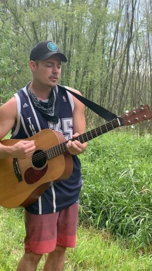 Josh Henderson Instagram - So I couldn’t get through this.... crying is ok sometimes😌 but When u sing from the heart nothin else matters. thanks to my brother @paint_pulse for the camera work . And those birds doe 🐤🐦