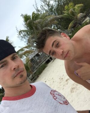 Josh Henderson Instagram - Happiest of birthdays to the realest but also my closest human. My brother. Best man I know. Best painter I know. Happy bday @paint_pulse here’s to you. Love you my brother.