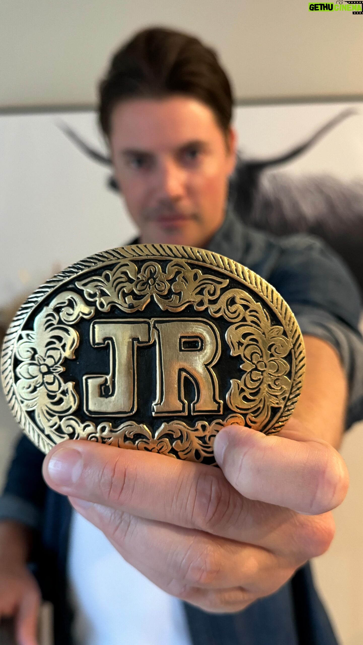 Josh Henderson - 3K Likes - Its official !!! The Southfork Experience and concert by yours truly is happening ! So to celebrate I’m kicking off the auction with the actual JR belt buckle I wore on the show handed down from daddy himself( Larry Hagman aka JR Ewing ) auction is live NOW on eBay!! Auction ends next wed May 29th and I’ll announce the person who wins ole JR’s buckle Thurs may 30th at 5pm live in on Instagram. For details & tickets to the event and to bid on the Buckle clink the link in bio !!
