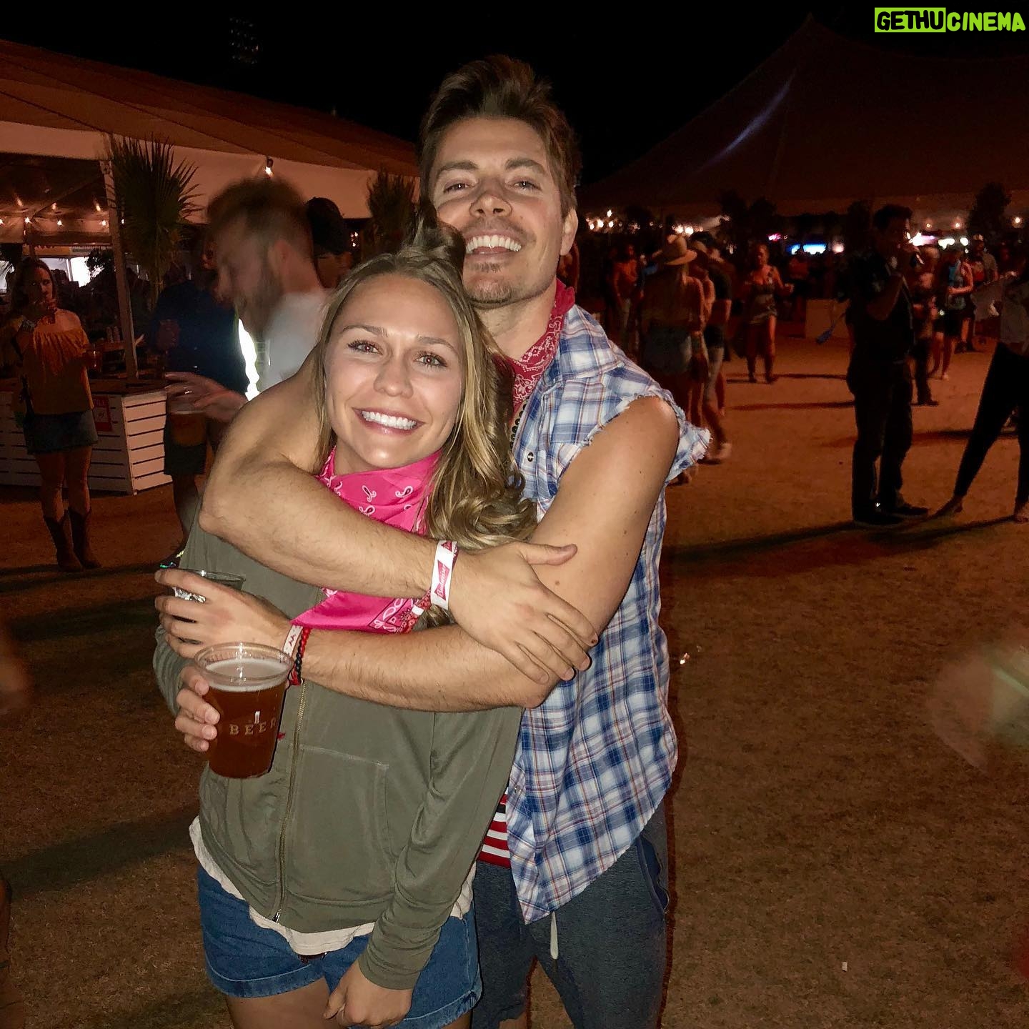 Josh Henderson - 4.7K Likes - Biggest of happy bday’s to my lil sis @hannahhultgren !! Can’t believe your 30!! Whaaaat?! Love you more than you’ll ever know. Happy bday Han see ya soooon 🤗