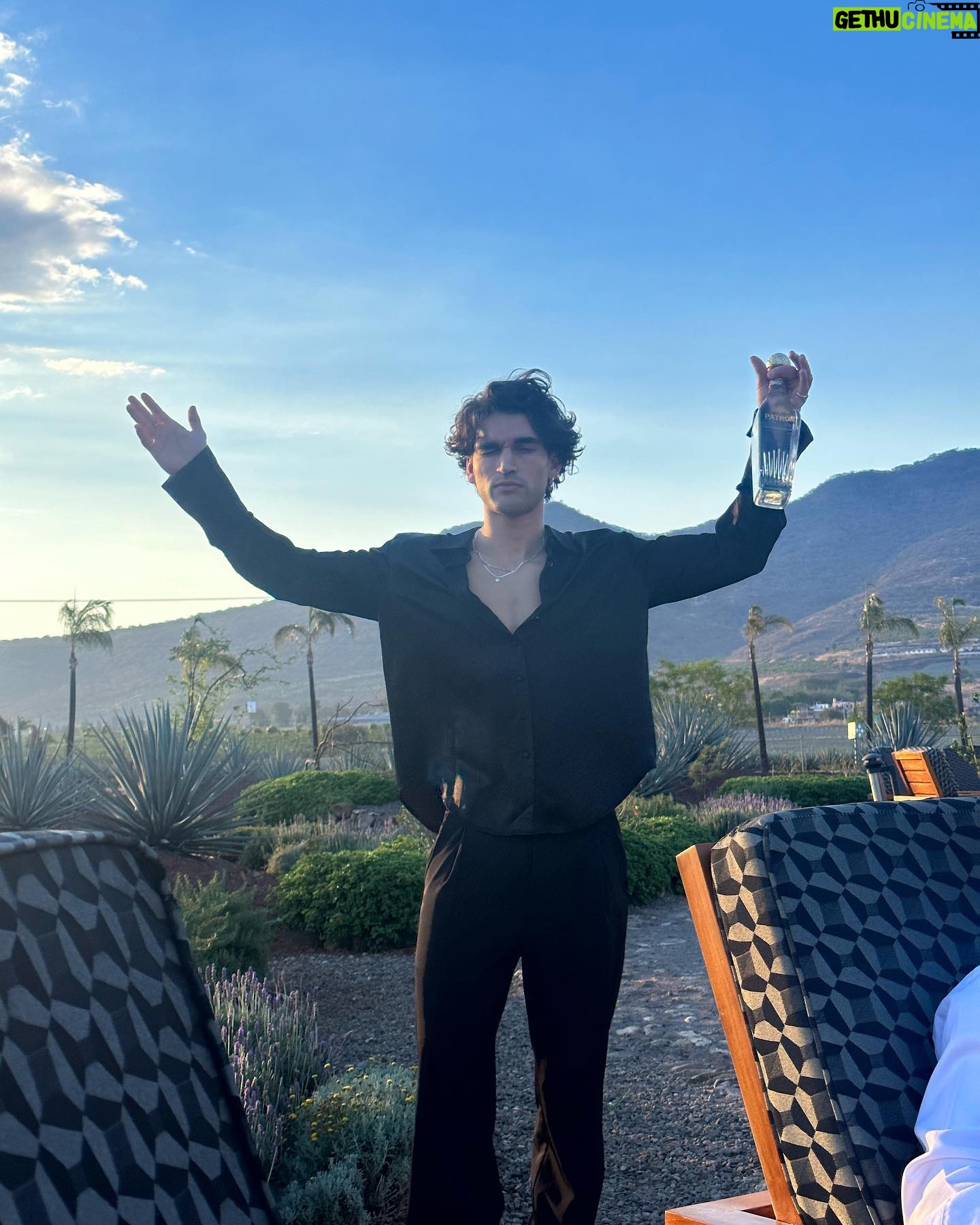 Josh Heuston - 3 Likes - A little piece of what I got up to during my visit to the Hacienda Patrón in Jalisco, Mexico as @patron’s new #MastersOfCraft Ambassador.
It was an absolute pleasure to experience the craftsmanship and care that goes into creating the award-winning tequila. 🙏🏽🥃
#DrinkResponsibly #PatrónTequila #mastersofcraft