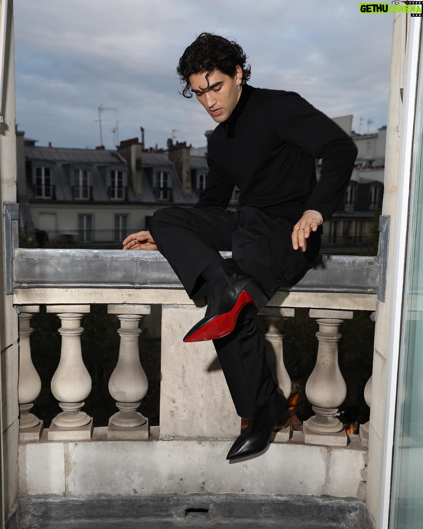Josh Heuston - 3 Likes - Oui @louboutinworld 👞