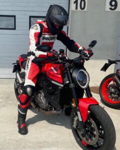 Josh Holloway Instagram - What an amazing
experience at the
Autodromo di Modena,
Italy. Never thought I'd be
cruzin around a race track on a Ducati Monster wearing full leathers. Hard to get on in ninety degrees with humidity!