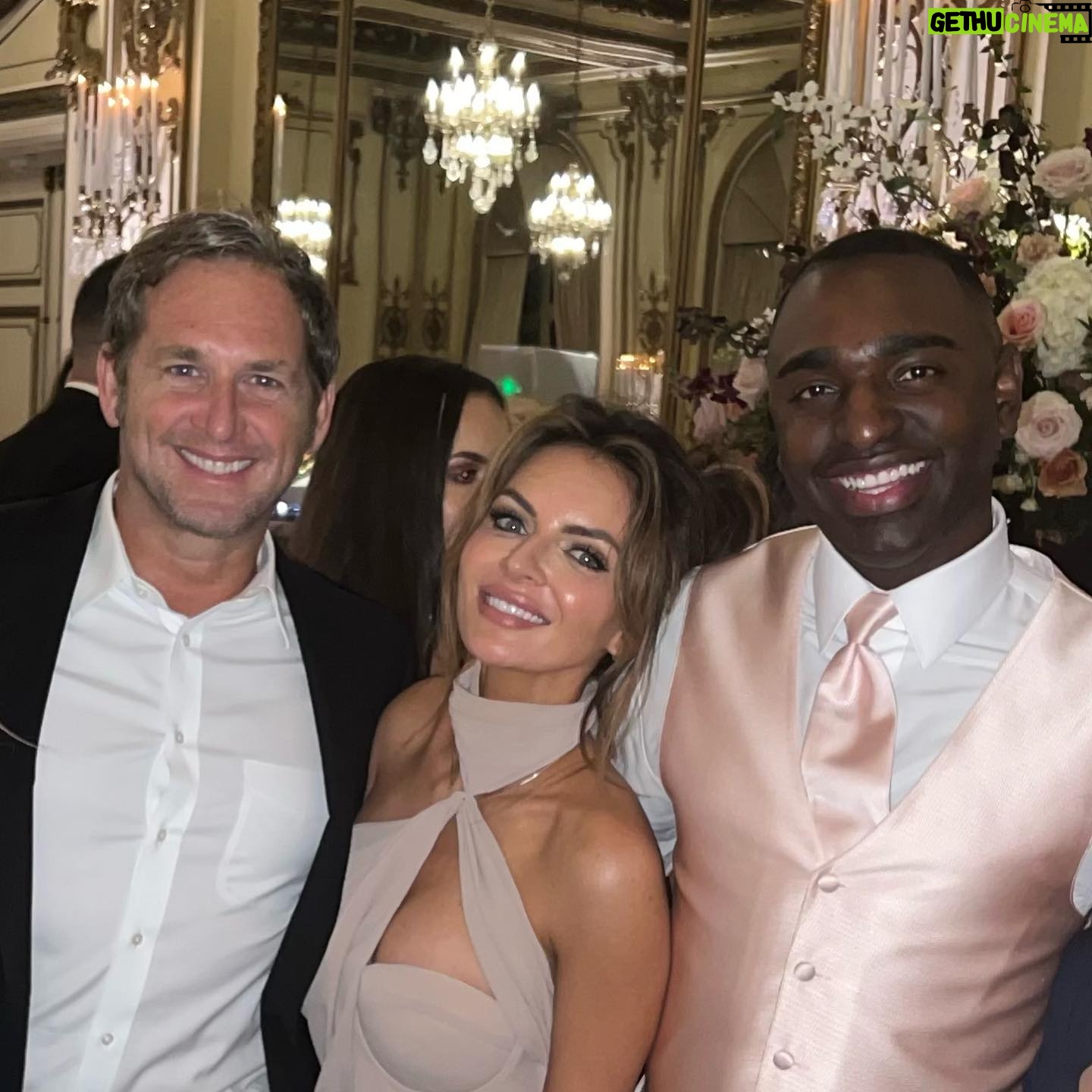 Josh Lucas - 22.7K Likes - A few months back I said “I miss going to a good wedding!” This one was as beautiful and happy as I’ve seen, not to mention the Monday Night Football themed arrival. #mnf @espnnfl @espn @nfl @chrisalvarezabc7