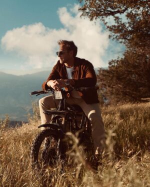 Josh Lucas Instagram - New issue with @JoshLucas available now. 💥 Josh invited us to his incredible mountain-top home in Ojai, California for an exclusive shoot and a sunset won’t soon forget.

Photographer @johnrussophoto 
Interview by Editor-in-Chief @ocdoug 
Stylist @slimecityangels 
Grooming @cocoullrich 
Executive Editor @oclydia 
Timepieces by @omega available at @hydepark_jewelers 

#nobleman #joshlucas #noblemanmagazine

*Shoot and interview conducted before SAG actors strike