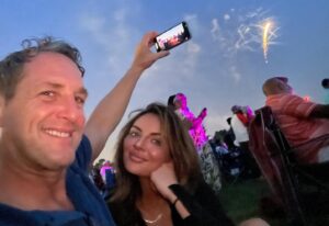 Josh Lucas Instagram - Thank you to this blazing star who helped me through one of the toughest film shoots of my life. 🥰 @abc7briannaruffalo