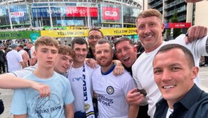 Josh Warrington Instagram - Wasn’t meant to be 😢 

Support was incredible as always🙌

Still we March on together 💙💛🤍

Thank you you to Joey Tait for the hospitality 🤝
& 
To @platinumvipchauffeur for the transport! 🚐

#mot #alaw #atleastuntiltheworldstopsgoinground #wembley
