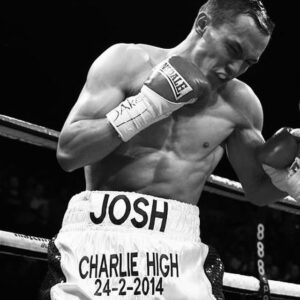 Josh Warrington Instagram - 10th Birthday wishes Charlie High…

Keep flying and shining bright 💚💙🖤🙏X