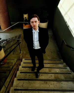 Josh Whitehouse Instagram - Had so much fun yesterday thanks to @dorso for all the help styling me and taking these pics and generally going above and beyond, you’re the best. Thanks @ysl for the clothes and @hairbycandicebirns for hair and make up. Feel very lucky to have been able to collaborate with all you amazing people for this look at the @televisionacad Emmys! #DaisyJonesandtheSix #emmys #ysl