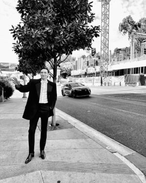 Josh Whitehouse Instagram - Had so much fun yesterday thanks to @dorso for all the help styling me and taking these pics and generally going above and beyond, you’re the best. Thanks @ysl for the clothes and @hairbycandicebirns for hair and make up. Feel very lucky to have been able to collaborate with all you amazing people for this look at the @televisionacad Emmys! #DaisyJonesandtheSix #emmys #ysl