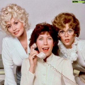 Joshua Grannell Instagram - Pour yourself a cup of ambition! This week on the Midnight Mass Podcast, Peaches and Michael are gathering around the watercooler in celebration of 1980’s 9 TO 5! In addition to discussing this undeniable classic’s crucial feminist messaging, our hosts delve into the power of Jane Fonda, Lily Tomlin, and Dolly Parton as pop culture defining powerhouses. Joining the conversation is horror icon Felissa Rose, who not only speaks to a deep obsession with this forever fave, but also unpacks what it means for women working in the industry and beyond. Then, drag legend Varla Jean Merman stops by to dig into how seeing the film as a kid helped cement her own approach to acting…and fostered a lifetime of inspiration. From M&Ms to Skinny & Sweet, this episode has it all! Go!  PEACHESCHRIST.com

#9to5 #9to5movie #dollyparton ##janefonda #lilytomlin #midnightmasspodcast #peacheschrist #varlajeanmerman #felissarose #michaelvarrati