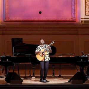 Joshua Henry Instagram - Last month, @michaelfeinsteinsings and @jeanyvesthibaudet joined forces for “Two Pianos: Who Can Ask for Anything More?” in celebration of the music of George Gershwin with guest artist @joshuahenryofficial.
 
The program shed new light on the composer, including an original fantasy created by the artists that nods to his “Rhapsody in Blue”—the first of a series of concerts at the Hall that celebrates the centennial of this groundbreaking work—plus music by Gershwin’s contemporaries and successors. 📷: Jennifer Taylor